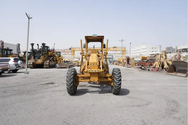 2008 Caterpillar 120H Motor Grader Front View