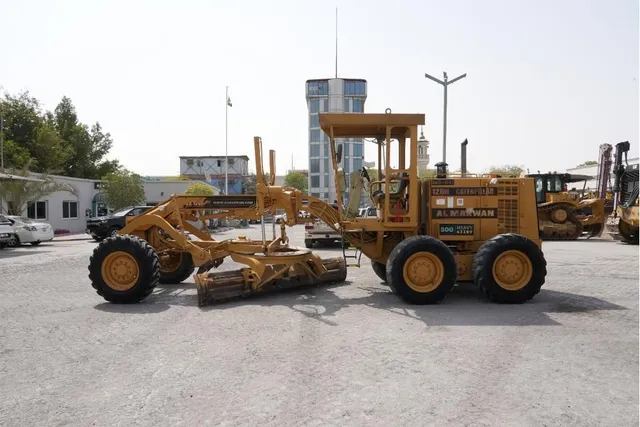 2008 Caterpillar 120H Motor Grader Left Side View