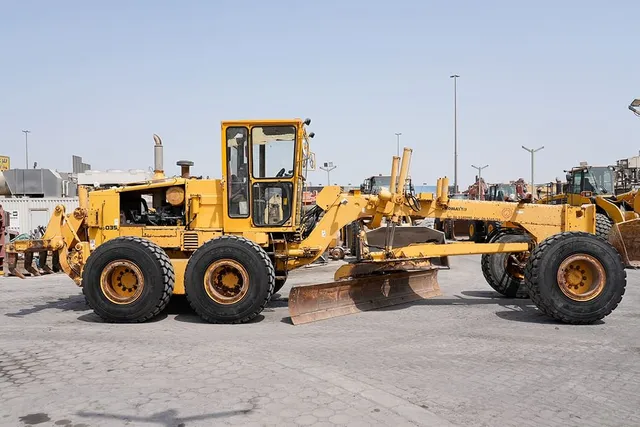 2009 Komatsu GD705A-4AE Motor Grader Right Side View