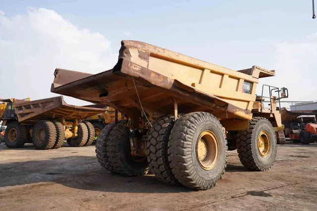 2010 Cat 773D Rigid Dump Truck Rear Right View - RD-0476