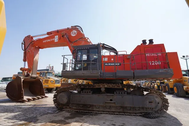 2010 Hitachi EX1200 Track Excavator Left Side View