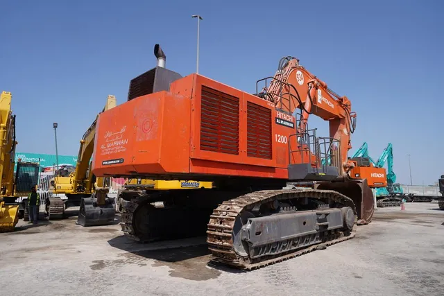 2010 Hitachi EX1200 Track Excavator Rear Right View