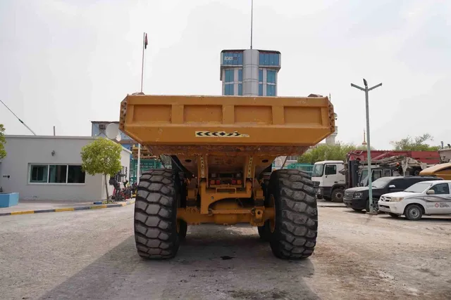 2011 Cat 740B Articulated Dump Truck Rear View