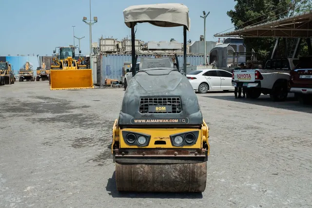 2013 Bomag BW90AD-5 Articulated Tandem Roller Rear Image