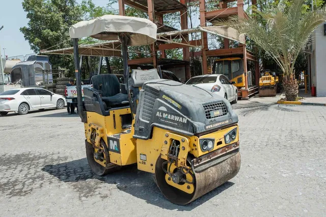 2013 Bomag BW90AD-5 Articulated Tandem Roller Rear left Image