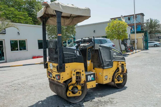 2013 Bomag BW90AD-5 Articulated Tandem Roller Rear Right Image