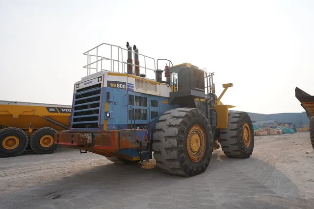 2013 Komatsu WA800-3EO Wheel Loader Rear Right View