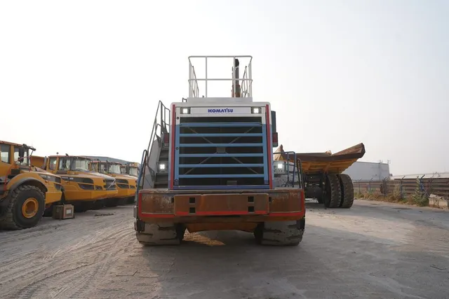 2013 Komatsu WA800-3EO Wheel Loader Rear View