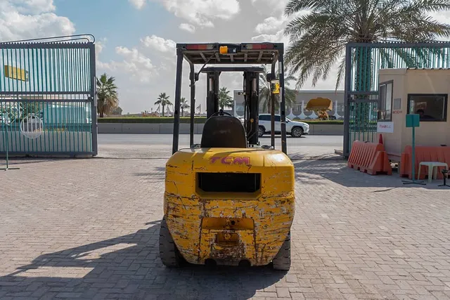 2013 TCM FDF30T3KT Diesel Forklift Rear View