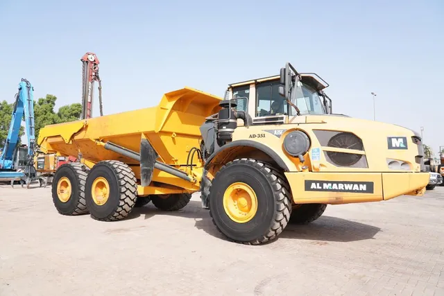 2013 volvo a35f articulated dump truck front right view