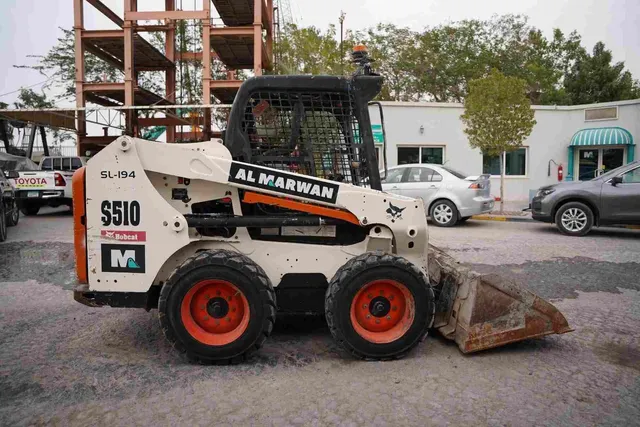 2014 Bobcat S510 Skid Steer Loader Right View - SL-0194