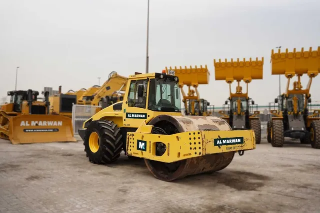 2014 Bomag BW226 DI-4 BVC Single Drum Roller Front Right View