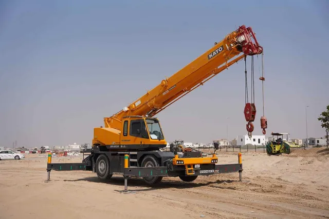 2015 Kato KR25H-V8 SR250Ri Mobile Crane Front Right View