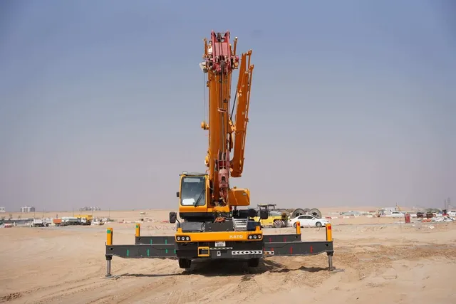 2015 Kato KR25H-V8 SR250Ri Mobile Crane Front View
