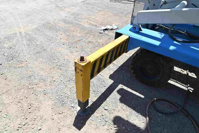 2016 Beta B500 Electric Scissor Lift Chassis View - LF-0069