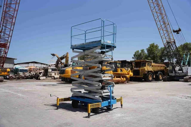 2016 Beta B500 Electric Scissor Lift Front Right View - LF-0069