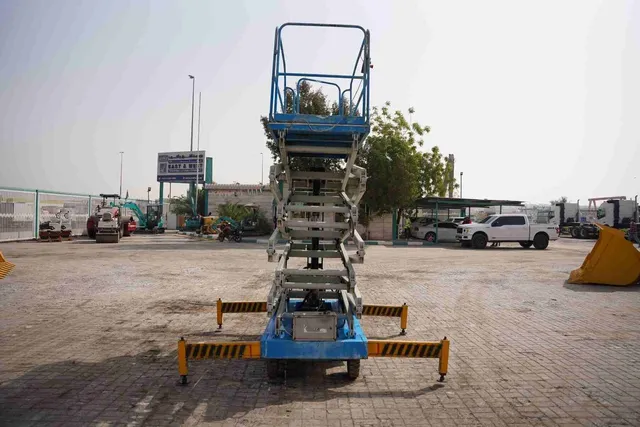 2016 Beta B500 Electric Scissor Lift Front View - LF-0066