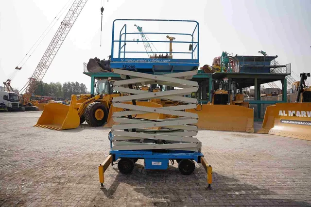 2016 Beta B500 Electric Scissor Lift Right View - LF-0066