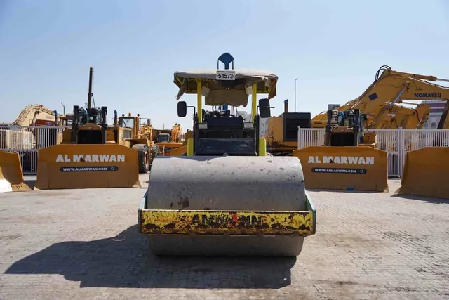 2017 Ammann ASC 100 D Single Drum Roller Front View - RO-0332