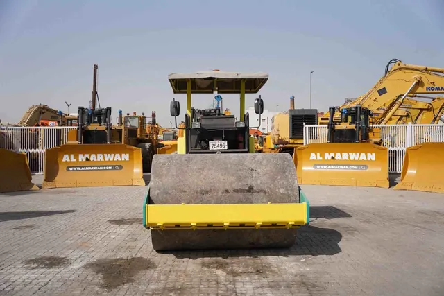 2017 Ammann ASC 100 Single Drum Roller Front View - RO-0330