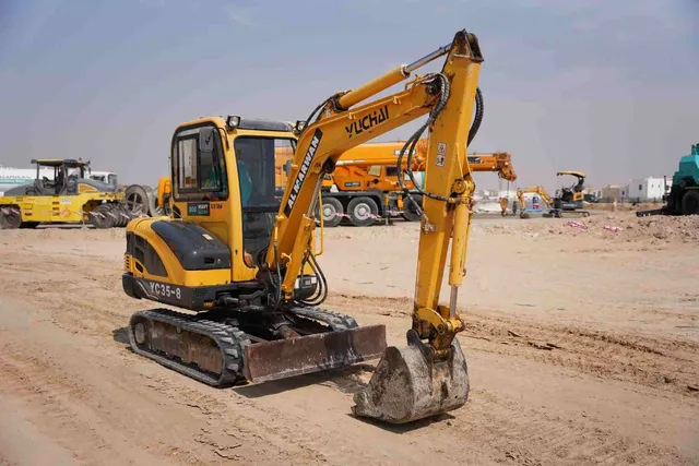 2017 Yuchai YC35-8 Mini Excavator Front Right View - EX-0388