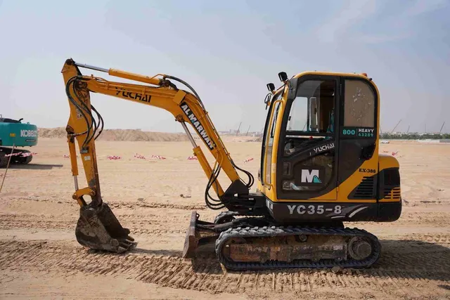 2017 Yuchai YC35-8 Mini Excavator Left View - EX-0388