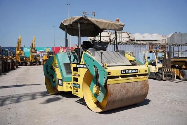 2017 ammann AV110X tandem roller front right view