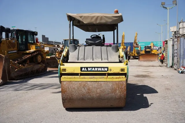 2017 ammann AV110X tandem roller front view