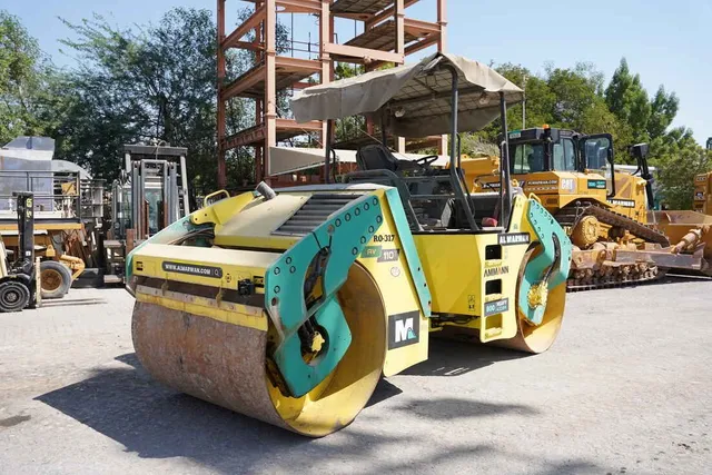 2017 ammann AV110X tandem roller rear right view