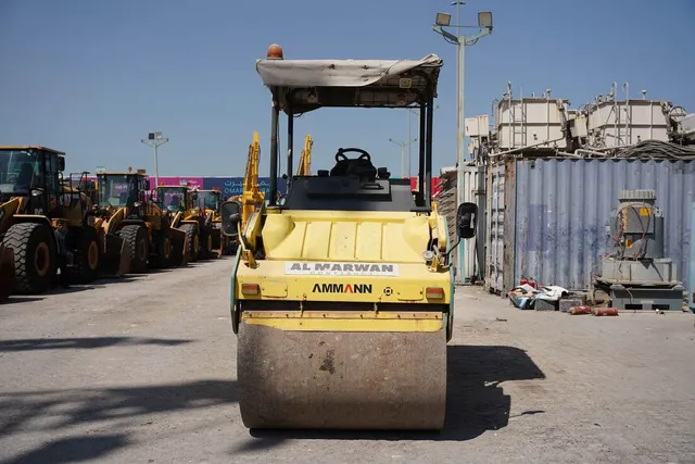 2017 Ammann AV70X Articulated Roller Front View Image