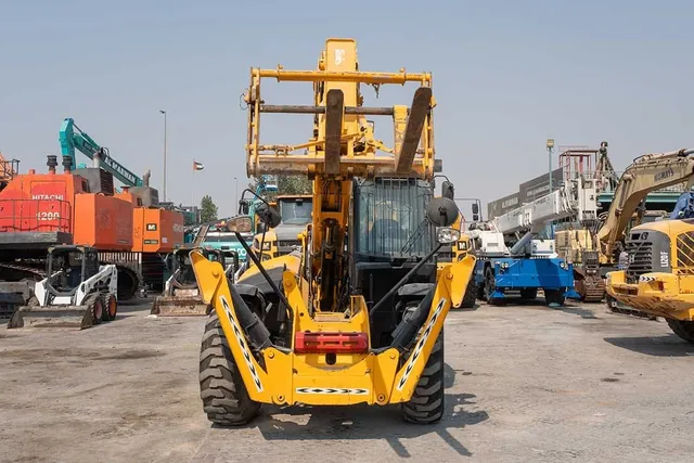 2017 JCB 540-170 Telescopic Handler Front View