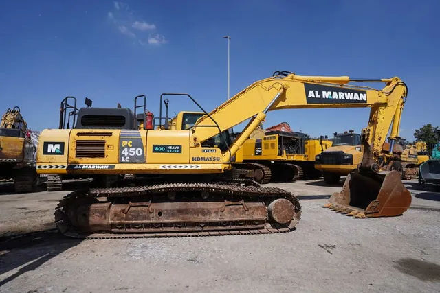 2017 Komatsu PC450LC-8 - Reliable Excavator for Sale-right-side-view