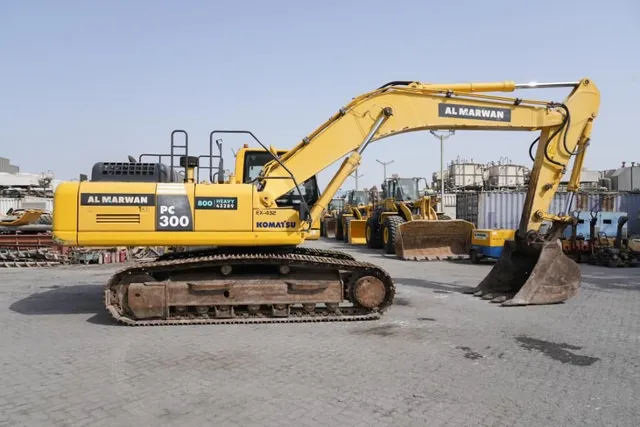 2018 Komatsu PC300-8MO Track Excavator Right Side View