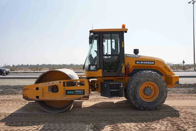 2019 Volvo SD110B Single Drum Roller Left View - RO-0341