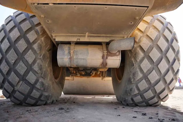 2019 Volvo SD110B Single Drum Roller Undercarriage View - RO-0341