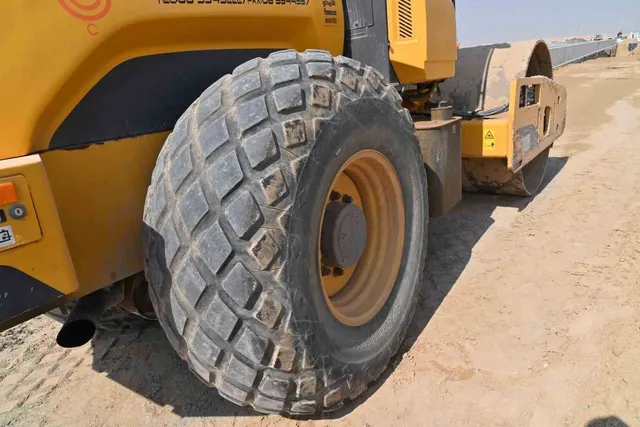 2019 Volvo SD110B Single Drum Roller Undercarriage View - RO-0342