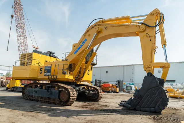 2019 Komatsu PC2000-8 Excavator Front Right View