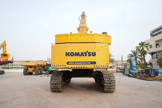 2019 Komatsu PC850-8R1 Long Boom Excavator Rear View