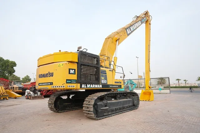 2019 Komatsu PC850-8R1 Long Boom Excavator Rear Right View