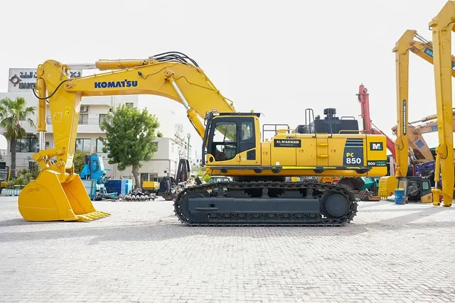 2019 Komatsu PC850-8R1 Track Excavator Left Side View