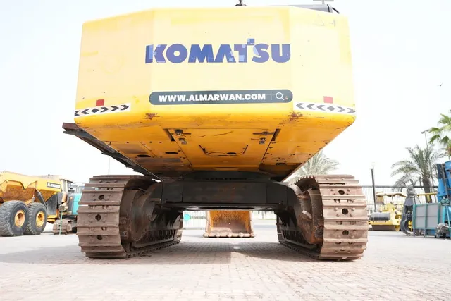 2019 Komatsu PC850-8R1 Track Excavator Under Carriage View