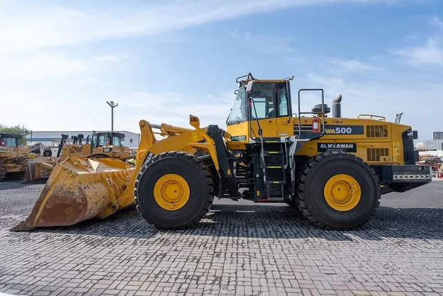 2019 Komatsu WA500-6R Wheel Loader Left Side View