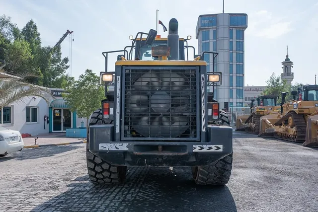 2019 Komatsu WA500-6R Wheel Loader Rear View