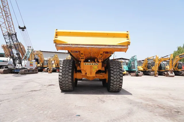 2019 Volvo A40G Articulated Dump Truck Back view