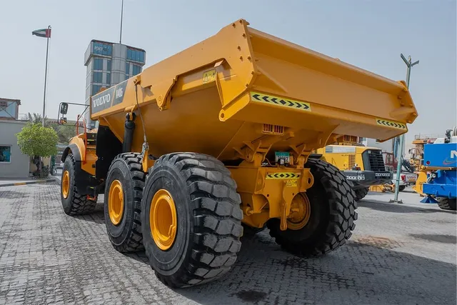 2019 volvo A40G dump truck rear left Image