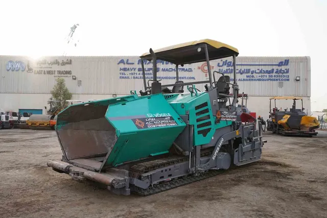 2020 Vögele 0763 Super 1400 Track Paver Front Left View - AS-0054