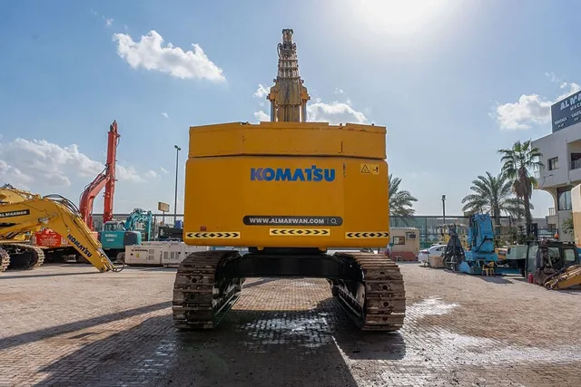 2020 Komatsu PC850-8R1 Long Boom Excavator Rear View