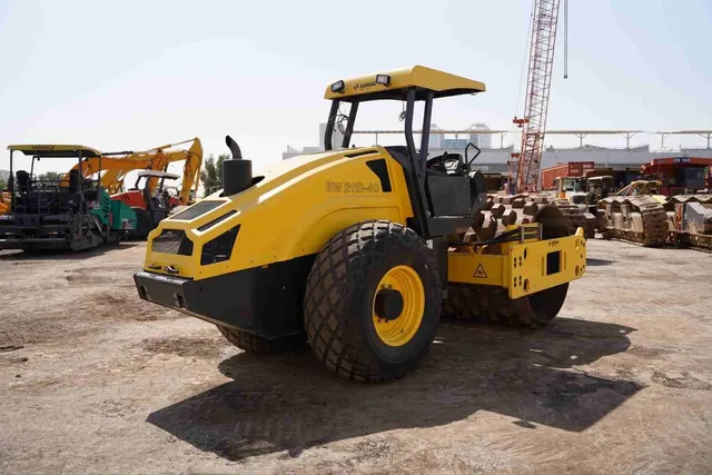 2021 Bomag BW 211 D-40 Single Drum Roller Rear Right View - RO-0446