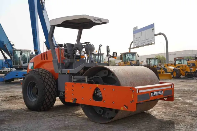 2021 Hamm 311D Single Drum Roller Front Right View - RO-0438