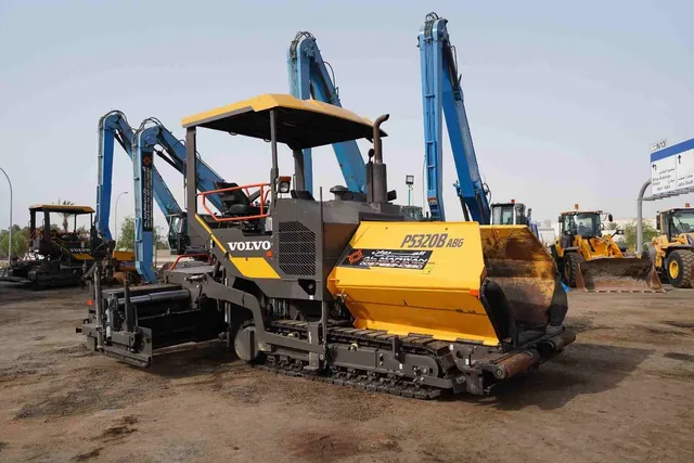 2021 Volvo P5320B ABG Track Paver Front Right View - AS-0052